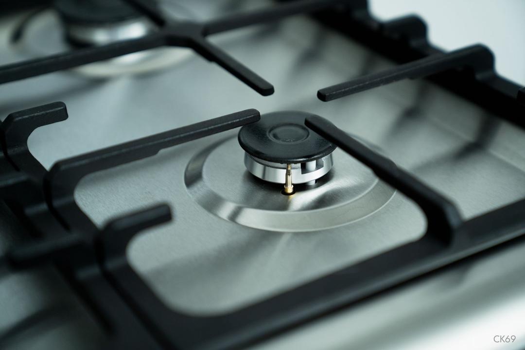 CUISINIERE ASTECH 4FEUX 60×60 FULL OPTION ELECTRIQUE CK65ELCF
