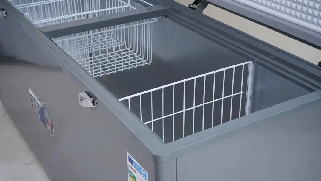 CONGELATEUR ASTECH HORIZONTAL 700LITRES GRIS CH700GM Kebaelectromenager