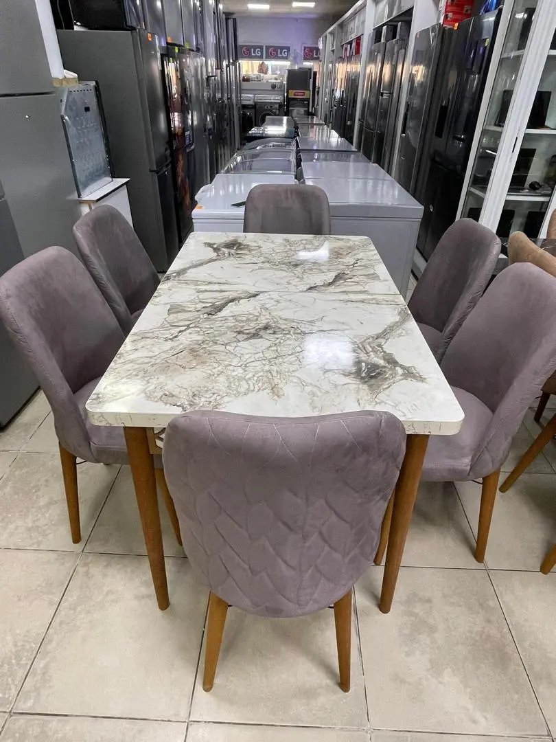 TABLE À MANGER 6PLACES Kebaelectromenager