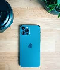 iPhone 12 Pro 256 Go VRAG – Puissance Professionnelle et Stockage Généreux